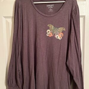 Torrid Gray Long Sleeve Slub Tee with Butterfly Design Size 5